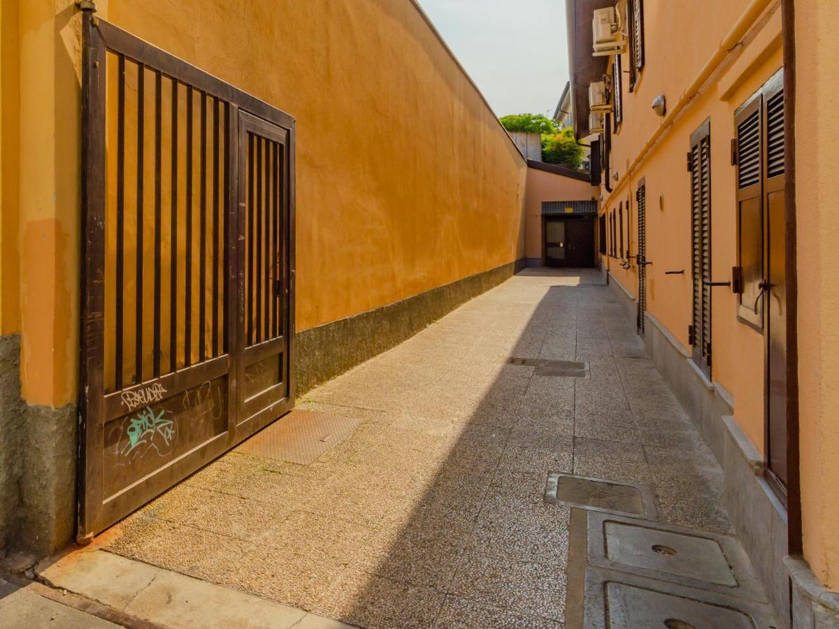 Navigli-Tortona - Aesthetic Suite Милано Екстериор снимка